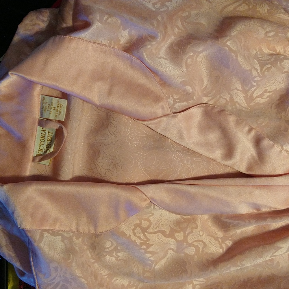 Victoria Secret Medium Robe - Picture 5 of 5